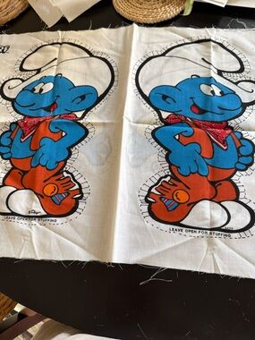 VINTAGE 1982 CRAFT CUT & SEW FABRIC PANEL SMURF & SMURFETTE DOLLS WALLACE BERRIE